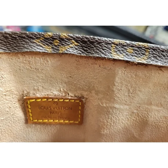 Louis Vuitton Sac Plat - Picture 7 of 9